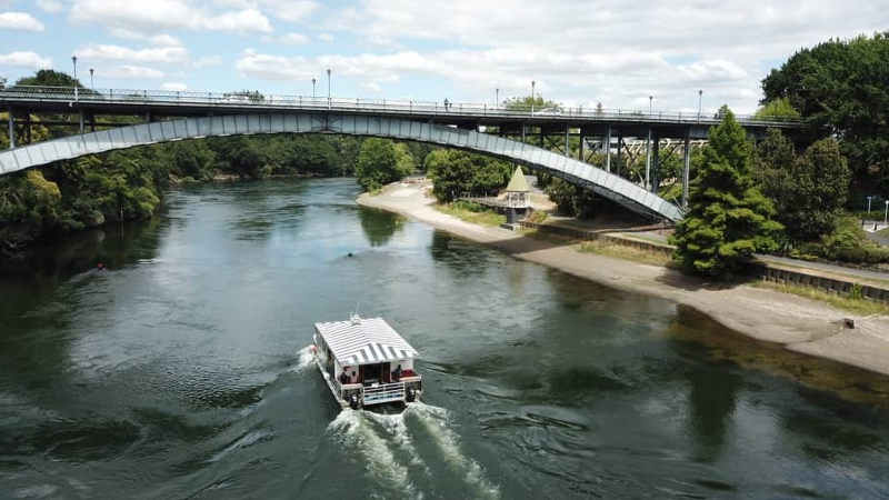 Join the friendly team at Waikato River Explorer onboard the floating cafe cruise with the best view in town along the mighty Waikato River!